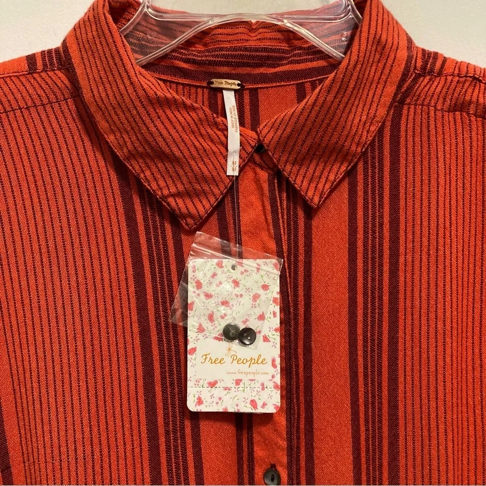 NWT Free People Women’s Baby Blues Ombre Striped Poplin Button Down Shirt - Picture 3 of 9
